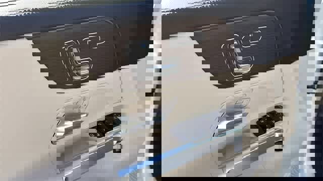 Certified 2025 Mercedes-Benz GLB 250 4MATIC image 51