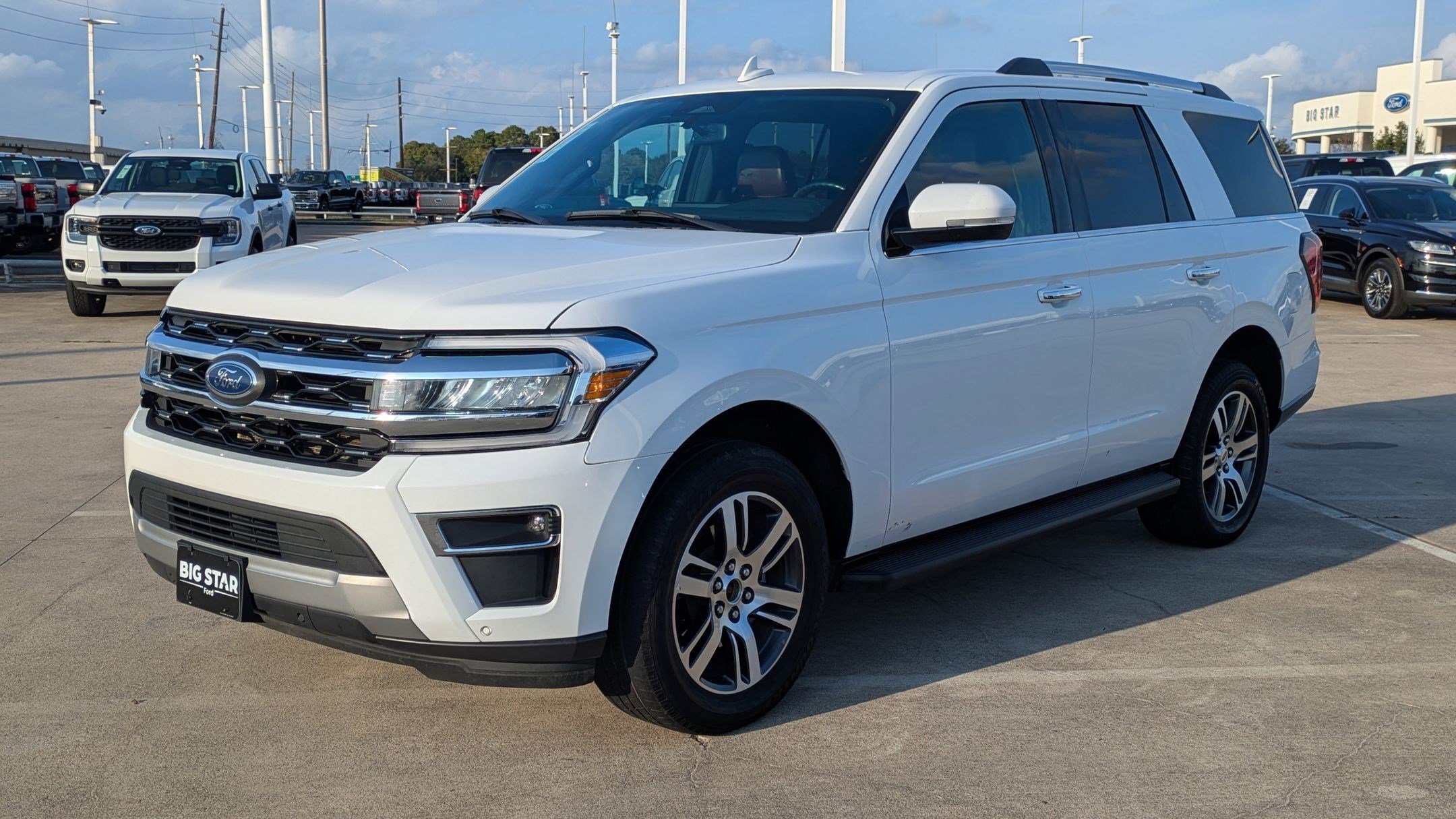 Used 2024 Ford Expedition Limited image 8