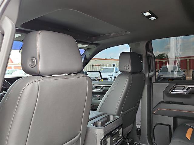 Used 2024 GMC Sierra 1500 AT4 w/ Technology Package image 10