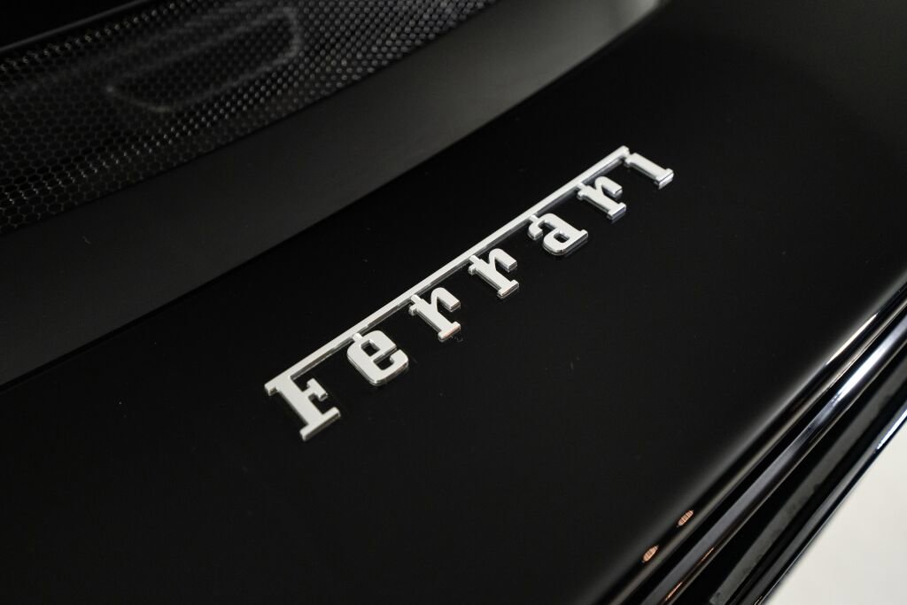 Used 2025 Ferrari 296 GTS image 13