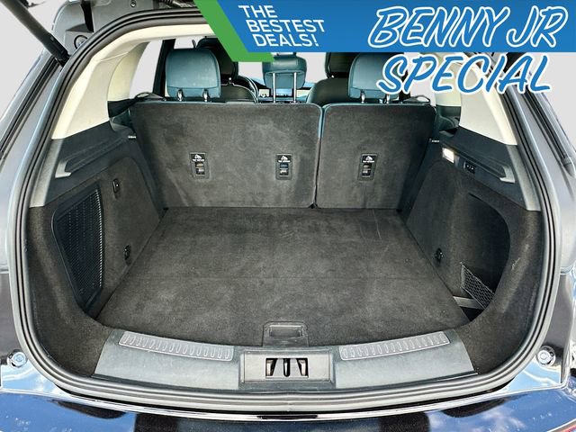 Used 2020 Lincoln Corsair Reserve w/ Beyond Blue Interior Package image 28