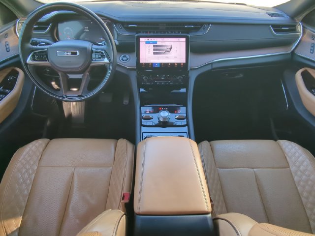 Used 2022 Jeep Grand Cherokee L Summit w/ Luxury Tech Group V AWD/4WD image 14