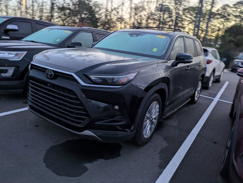 Used 2024 Toyota Grand Highlander Platinum image 4