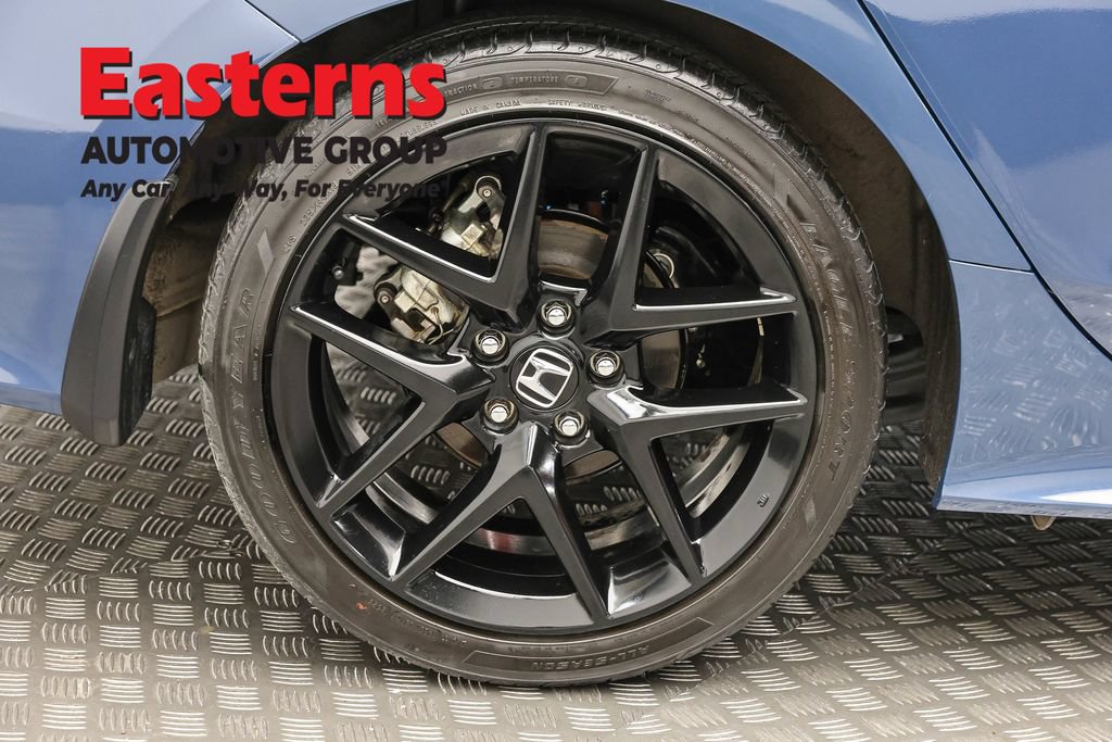 Used 2025 Honda Civic Sport image 29
