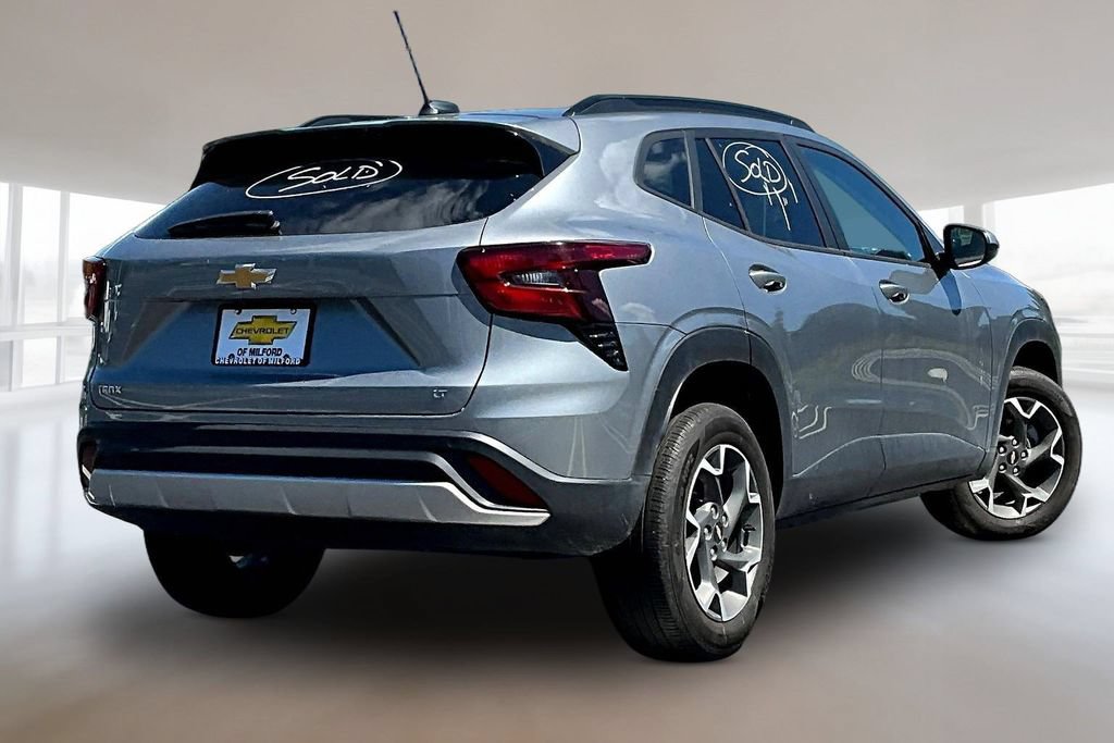 Used 2025 Chevrolet Trax LT w/ Driver Confidence Package FWD image 6