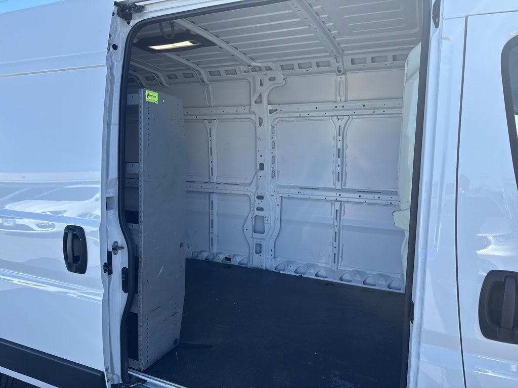 Used 2024 RAM ProMaster 2500 w/ Quick Order Package 22G SLT image 20