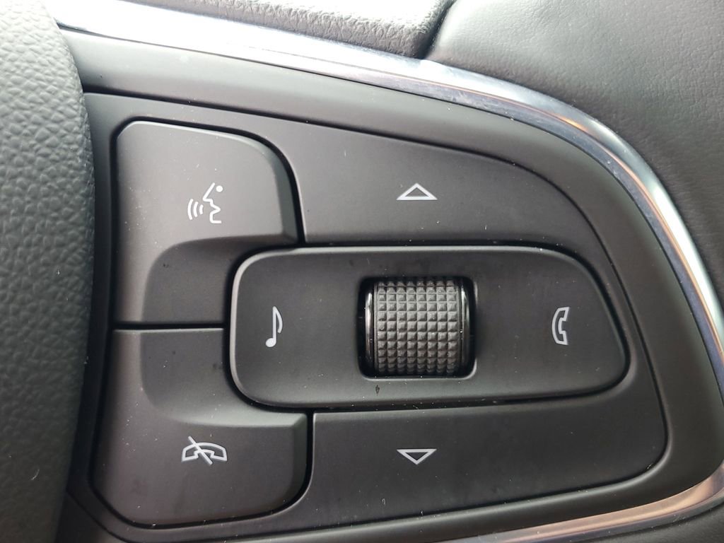 Used 2024 Buick Envista Avenir image 23