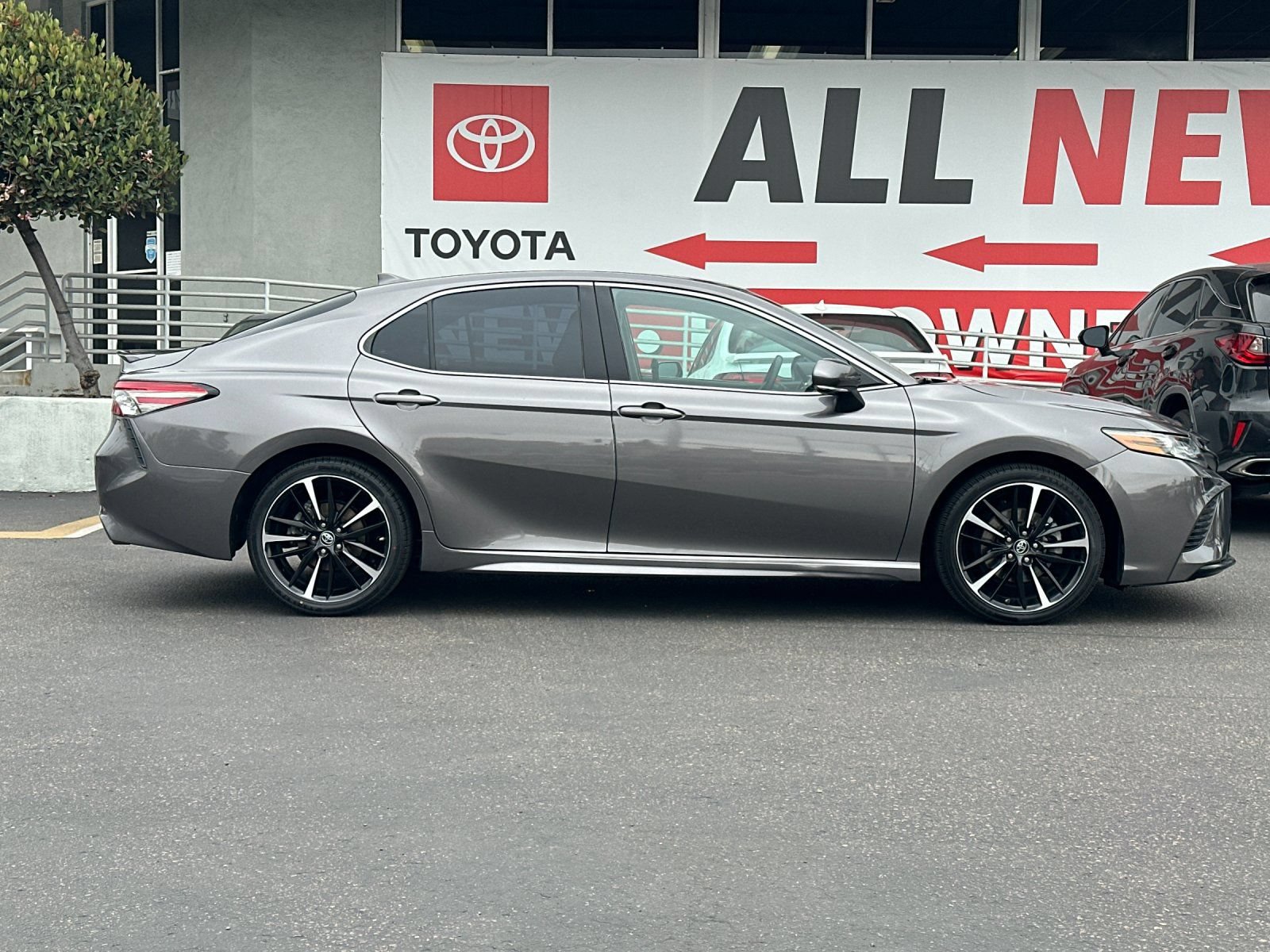 Used 2019 Toyota Camry XSE w/ Carpet Mat Package FWD image 6