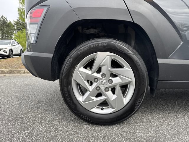 Certified 2024 Hyundai Kona SE image 17