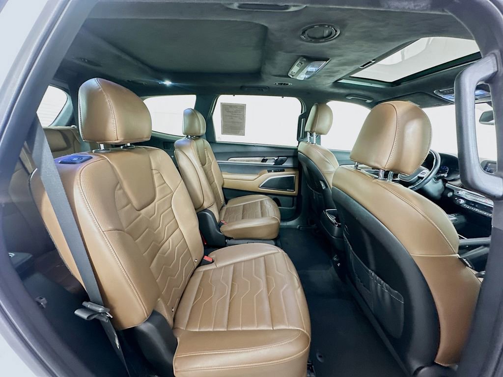 Used 2021 Kia Telluride SX w/ SX Prestige Package image 30