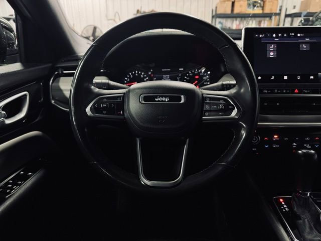 Used 2024 Jeep Compass Limited image 22