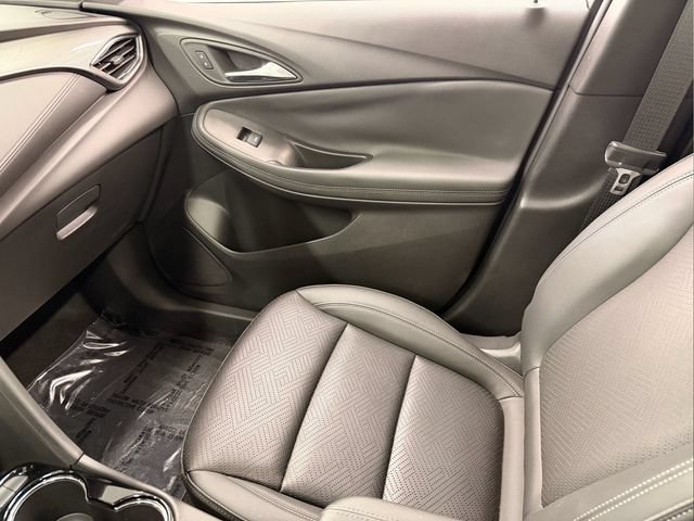 Used 2023 Buick Encore GX Essence w/ Experience Buick Package FWD image 22