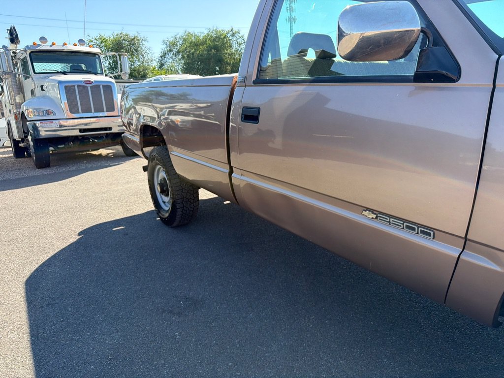 Used 1994 Chevrolet Silverado 2500 4x4 Regular Cab image 6