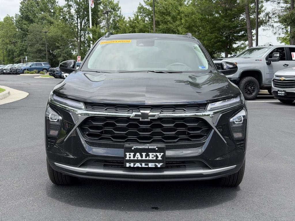 New 2026 Chevrolet Trax LT w/ Driver Confidence Package FWD image 24
