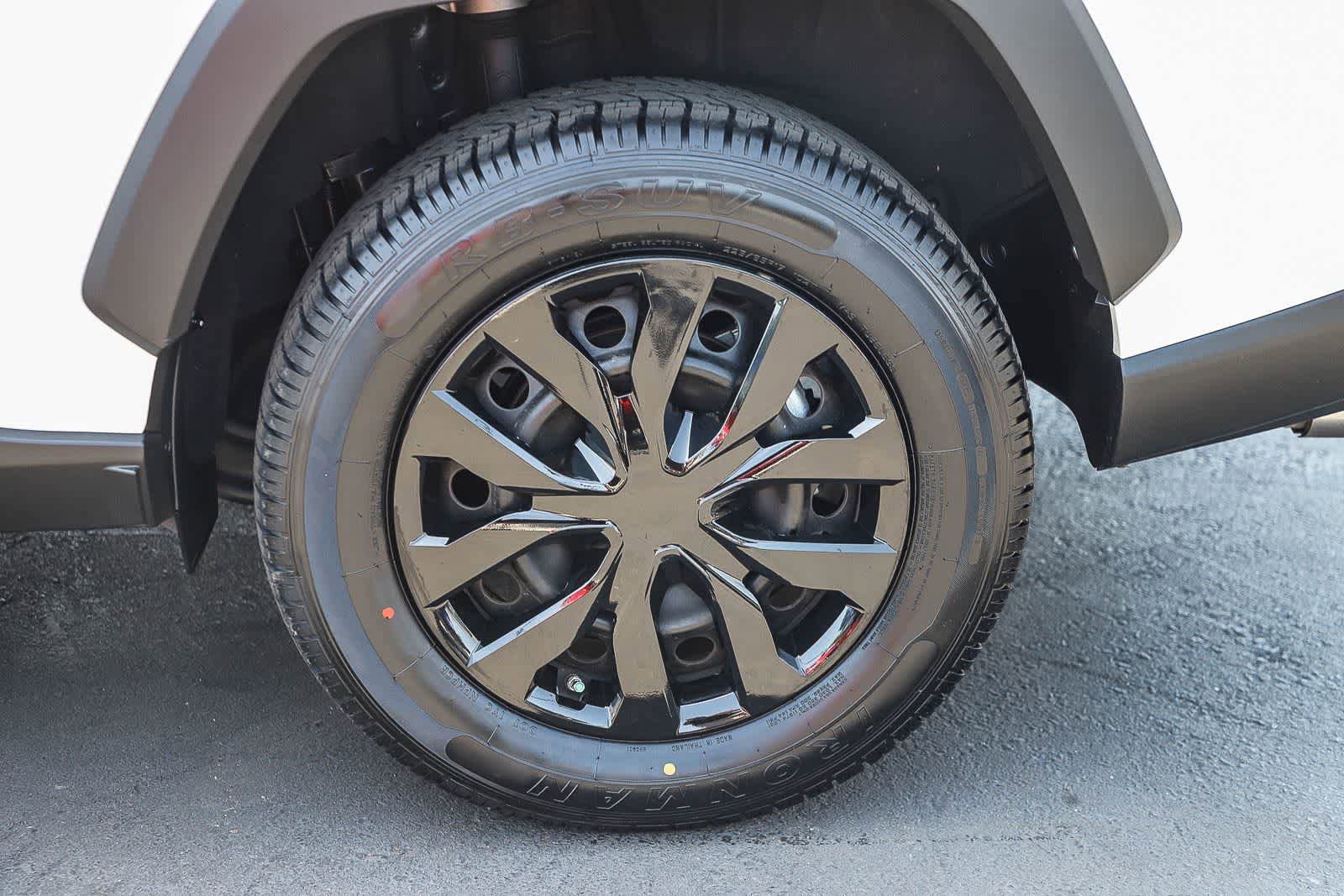 Used 2024 Toyota RAV4 LE AWD/4WD image 12