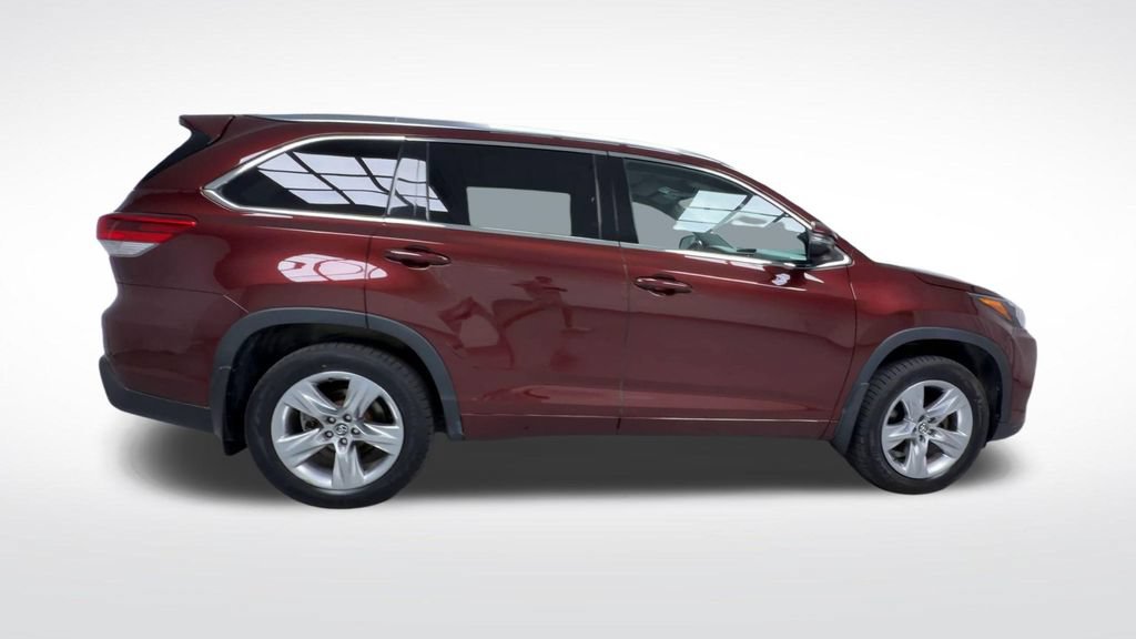 Used 2017 Toyota Highlander Limited AWD/4WD image 11