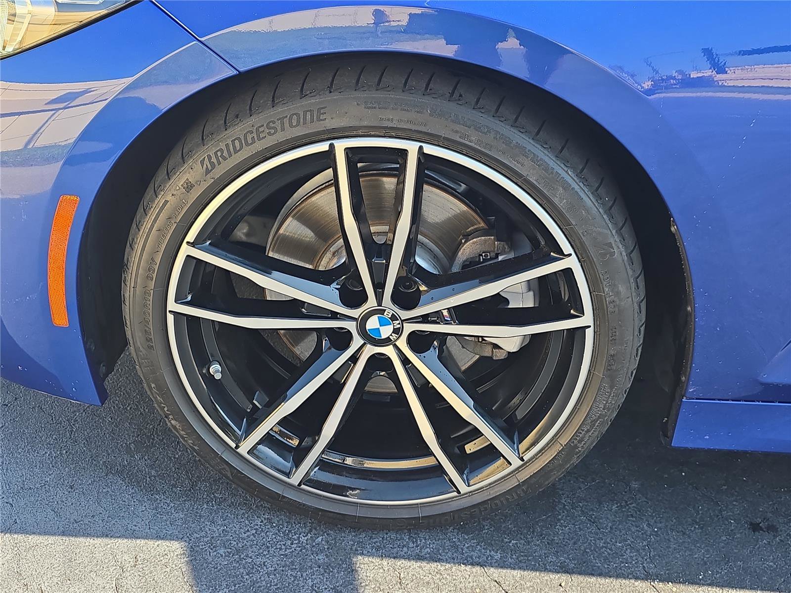 Used 2023 BMW 330i Sedan w/ M Sport Package RWD image 7