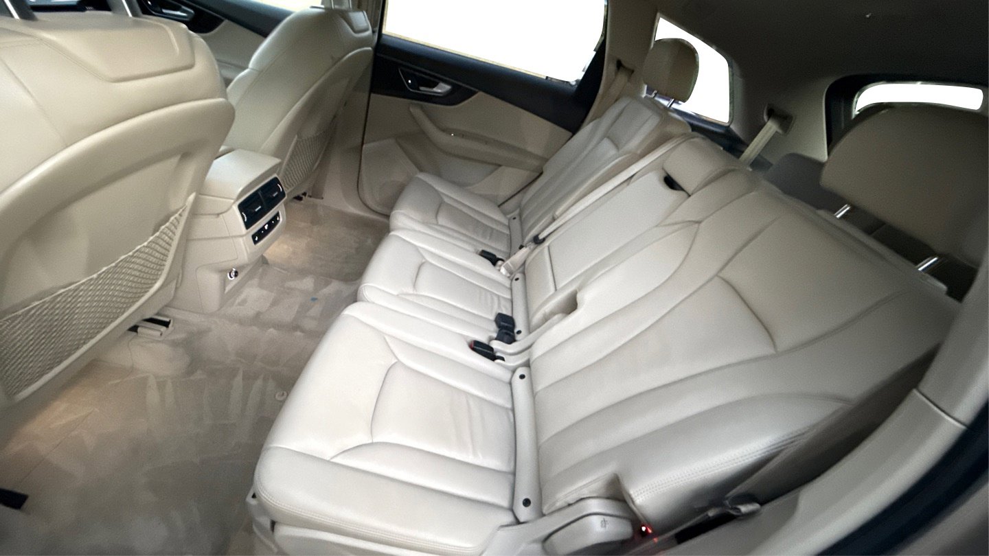 Used 2019 Audi Q7 3.0T Premium w/ Cold Weather Package image 15