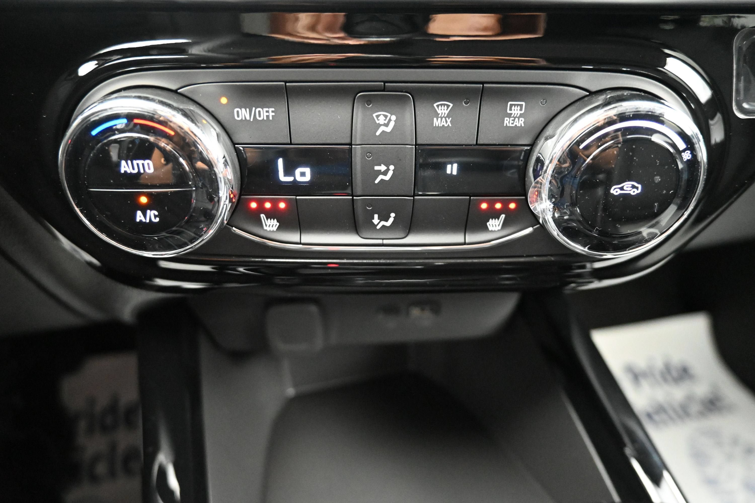 New 2026 Chevrolet Trax LT w/ Driver Confidence Package FWD image 17