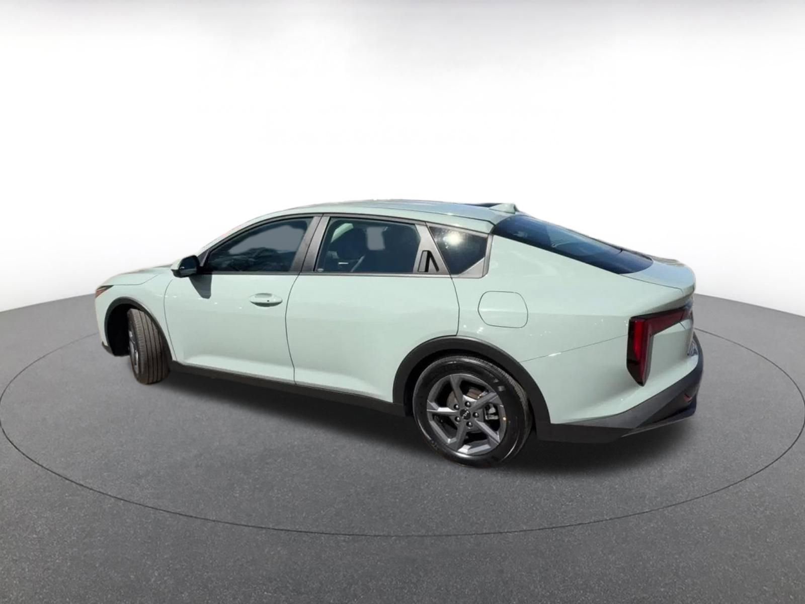 Used 2025 Kia K4 FWD image 10