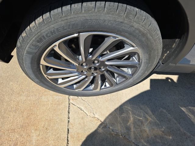 Used 2023 Lincoln Corsair Reserve image 29