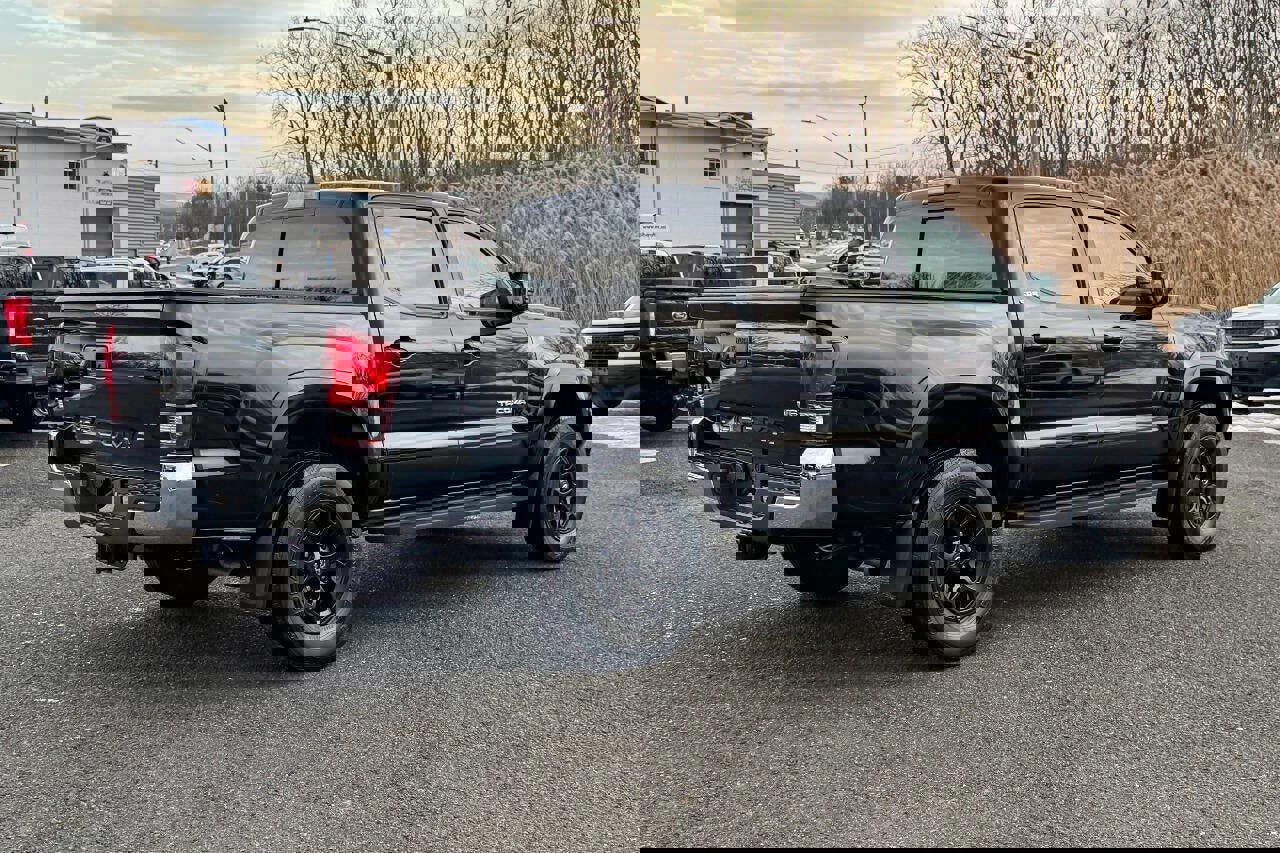 Used 2020 Toyota Tacoma SR5 image 3