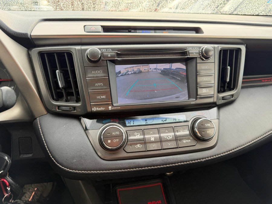 Used 2015 Toyota RAV4 XLE image 11