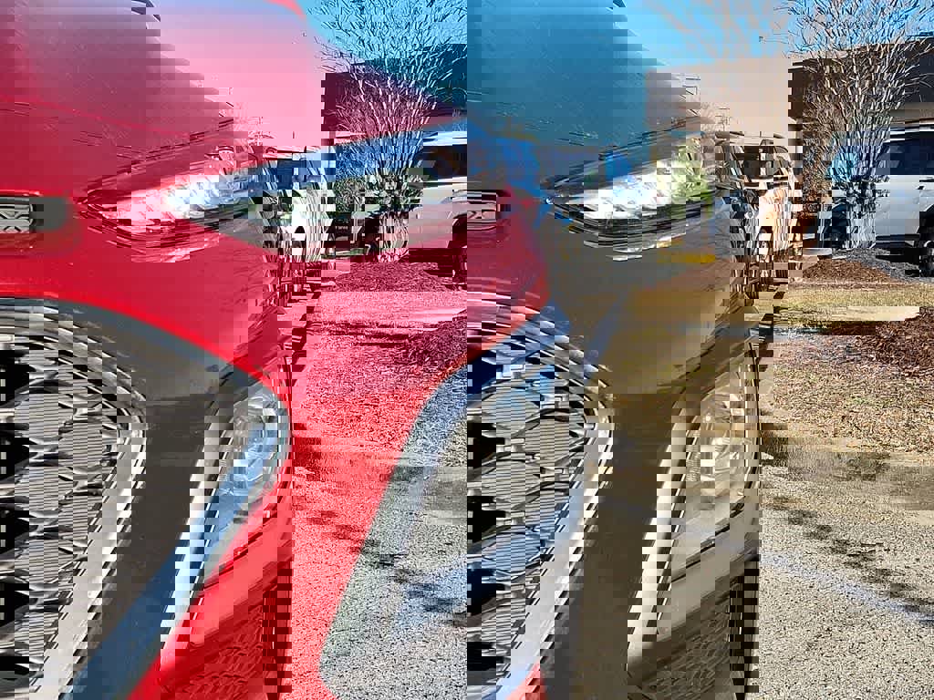 Used 2021 Hyundai Kona Limited w/ Cargo Package image 9