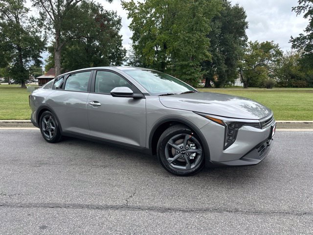 New 2026 Kia K4 FWD image 2
