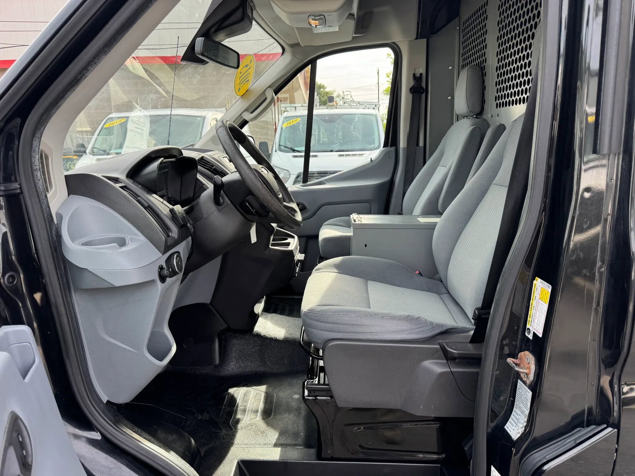 Used 2015 Ford Transit 250 148 Medium Roof image 21