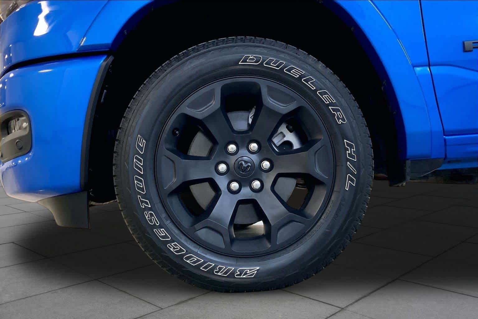 Used 2025 RAM 1500 Big Horn AWD/4WD image 10
