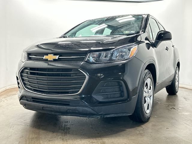 Used 2018 Chevrolet Trax LS FWD image 25