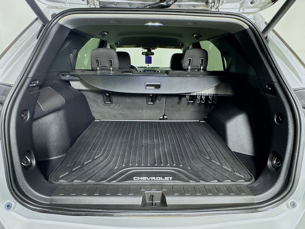 Used 2018 Chevrolet Equinox LT image 29