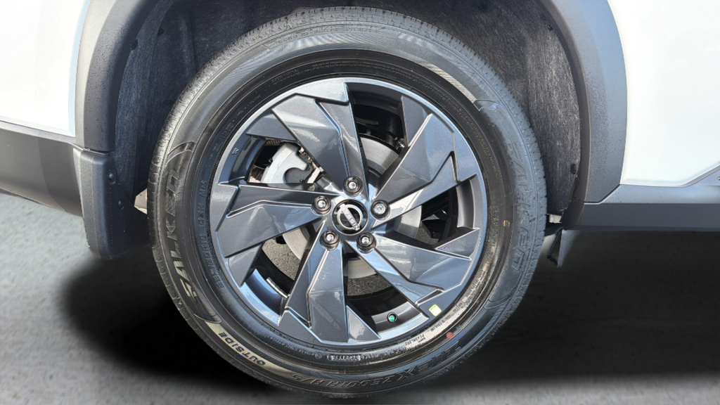 New 2026 Nissan Rogue SV FWD image 25