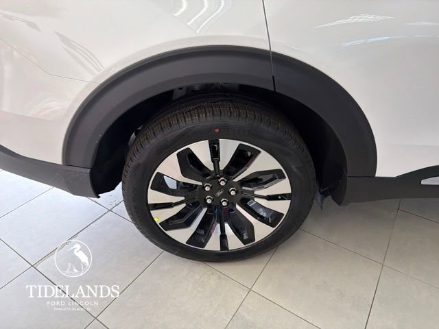 New 2026 Ford Explorer Platinum w/ LUX Leather Package image 32