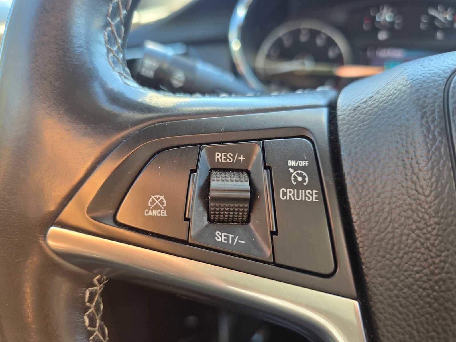 Used 2022 Buick Encore Preferred w/ Safety Package image 31