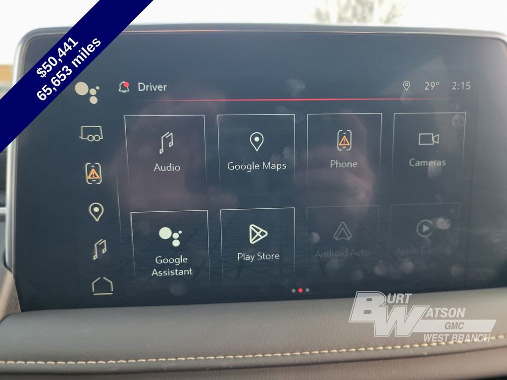 Used 2023 GMC Yukon XL SLT w/ SLT Premium Package image 16