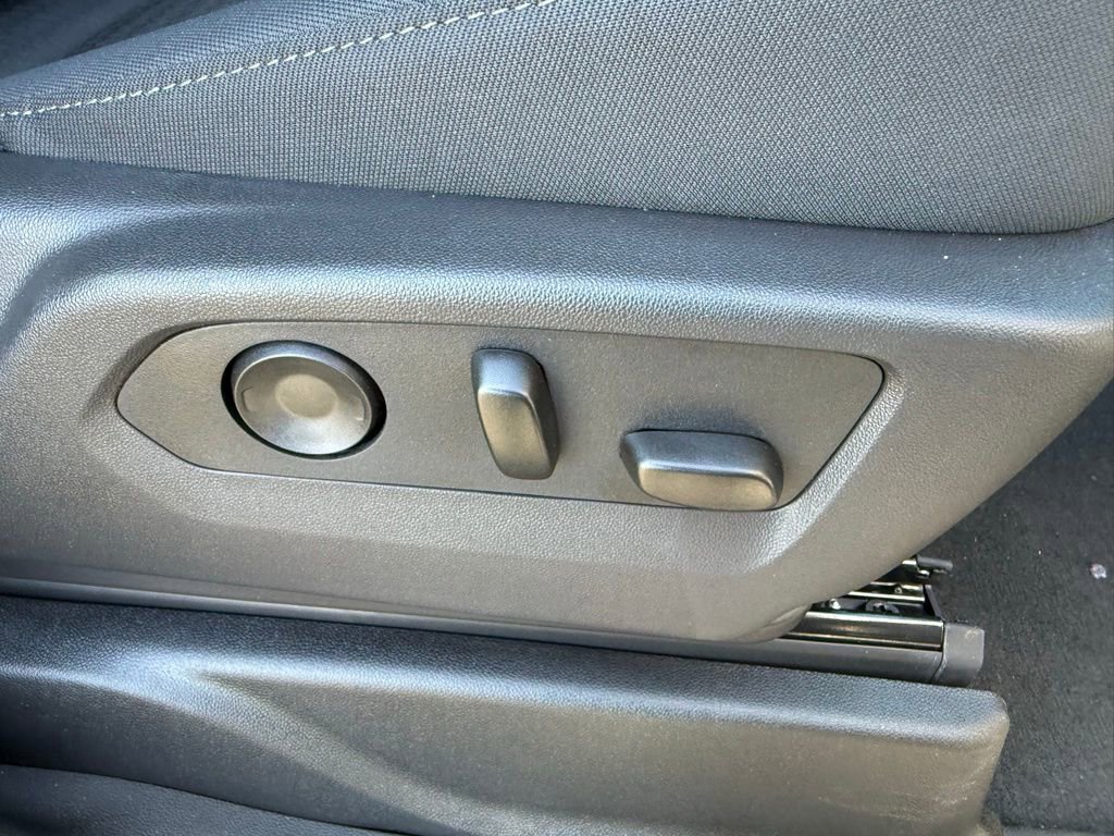 New 2026 Chevrolet Tahoe LS image 15