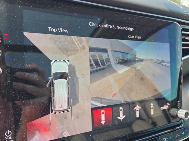 Used 2023 Jeep Grand Wagoneer 4WD w/ Flexible Seating Group image 22