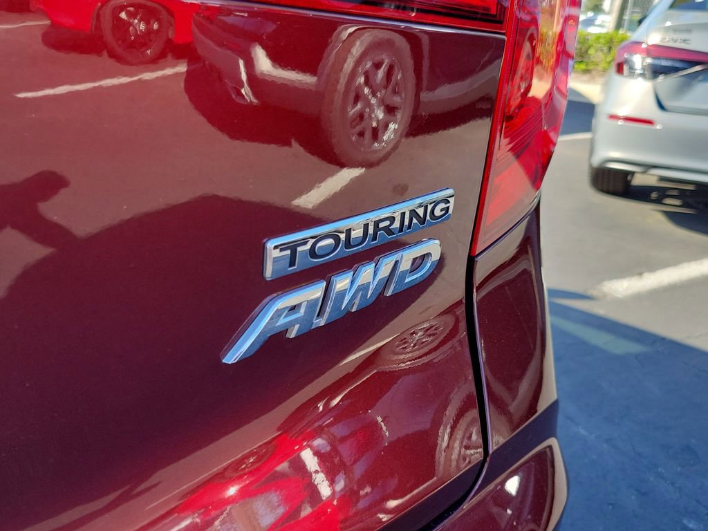 Certified 2018 Honda Pilot Touring image 9