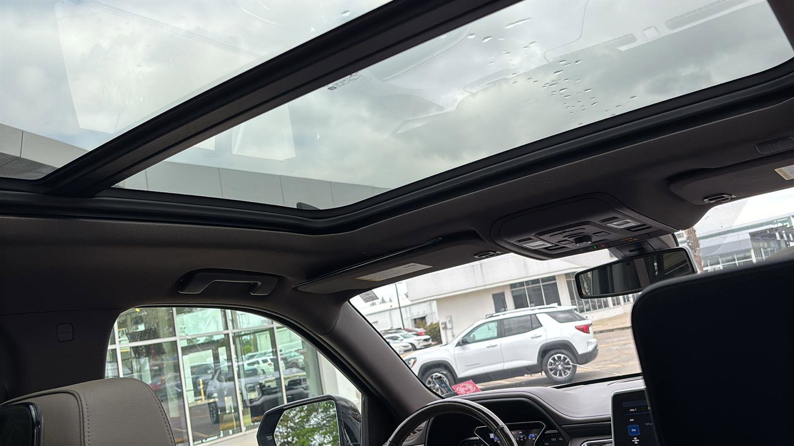 Used 2021 GMC Yukon SLT w/ SLT Luxury Plus Package image 26