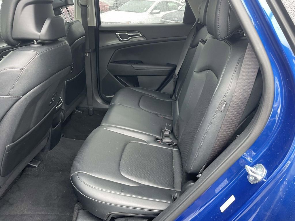 Used 2025 Kia Sportage EX w/ Premium Package image 22