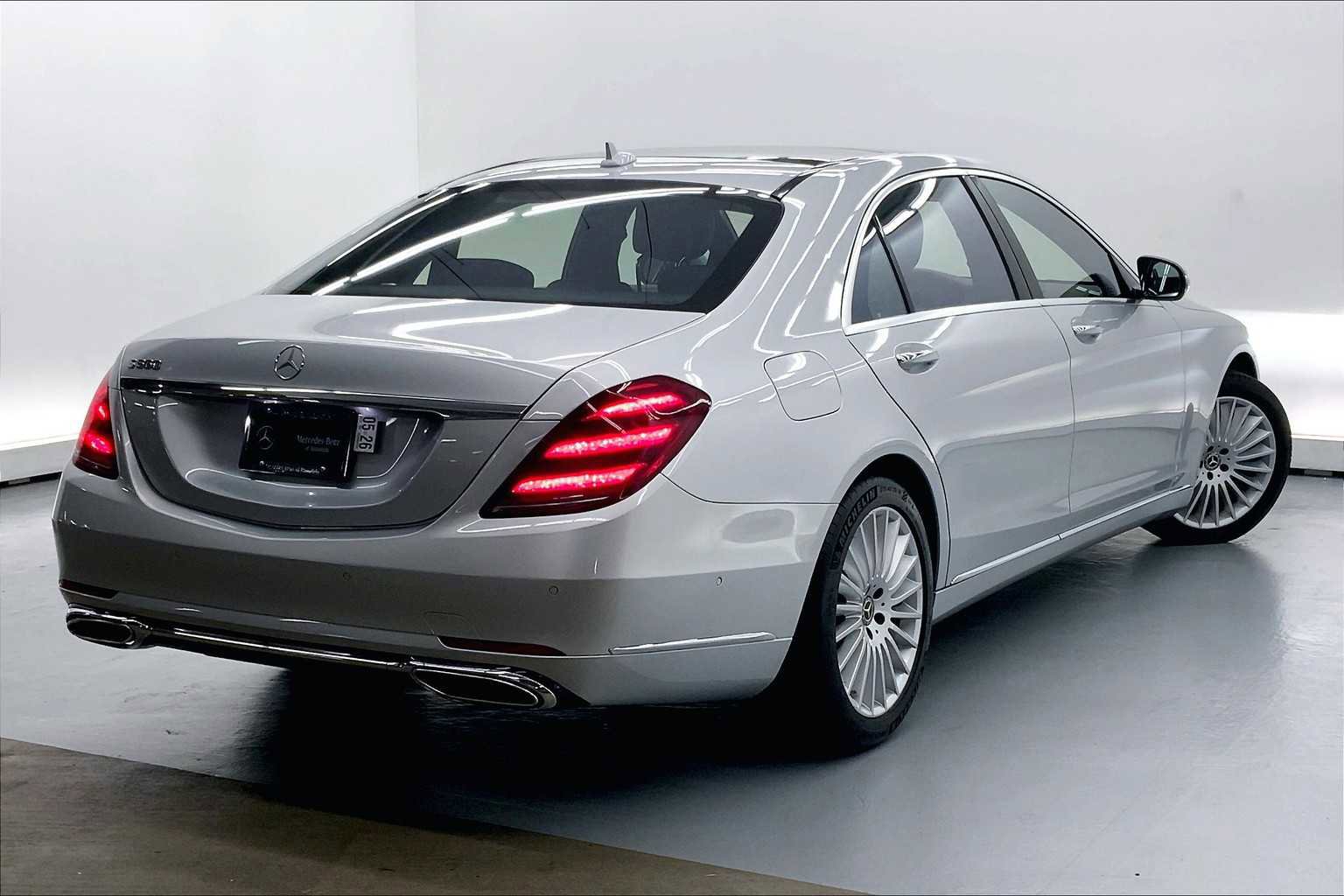 Used 2018 Mercedes-Benz S 560 Sedan image 6