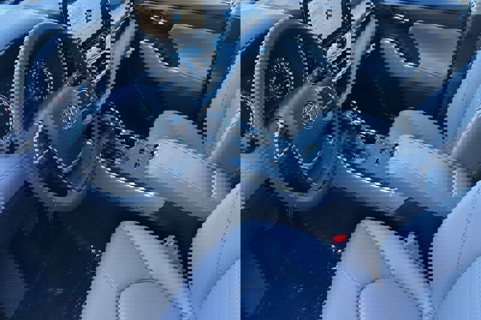 New 2026 Toyota Highlander XLE image 11