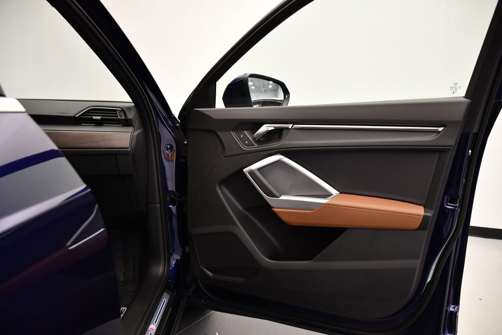 Used 2025 Audi Q3 2.0T Premium w/ Convenience Package image 46