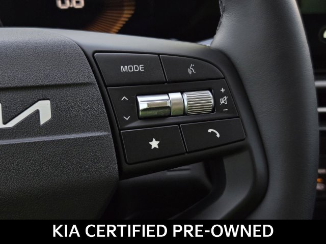 Certified 2026 Kia Sportage EX w/ EX Panorama Roof Package FWD image 30