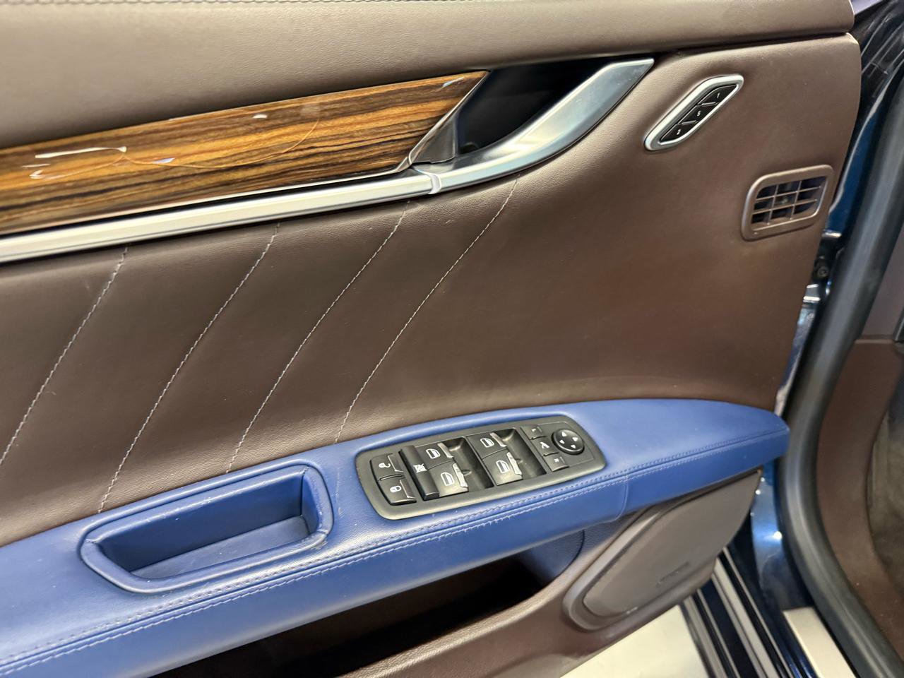 Used 2019 Maserati Ghibli S GranLusso AWD/4WD image 32