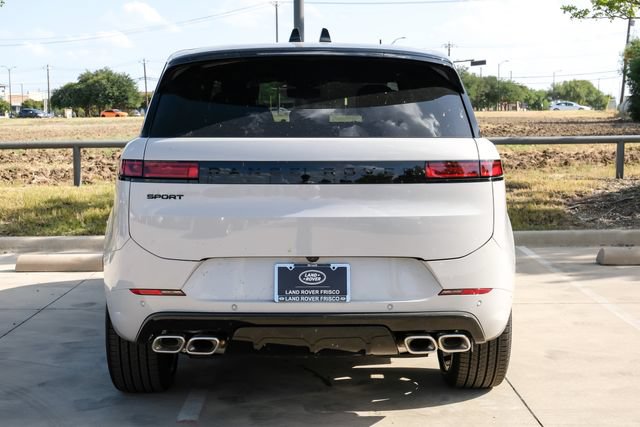 New 2026 Land Rover Range Rover Sport Dynamic SE AWD/4WD image 10
