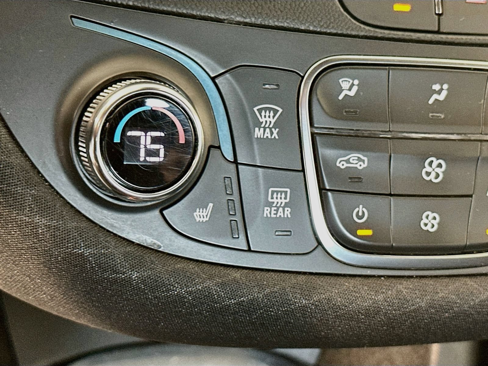 Used 2023 Chevrolet Malibu LT FWD image 19
