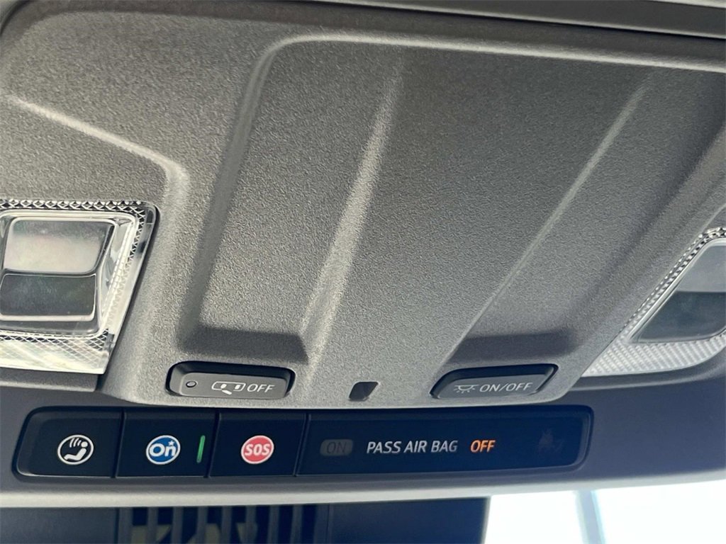 Used 2024 Chevrolet Silverado 1500 LT Trail Boss w/ Protection Package image 30